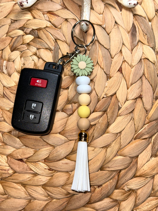 Neutral Daisy Tassel Straight Keychain