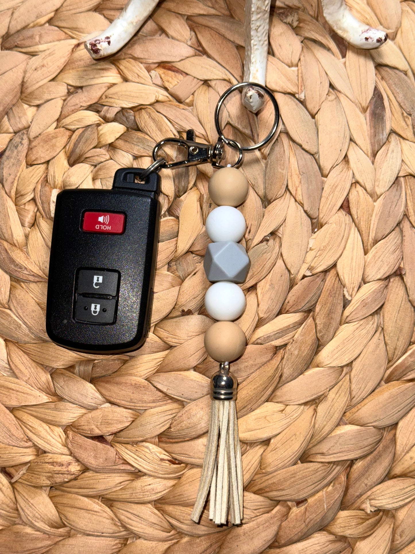 Sand Tassel Straight Keychain