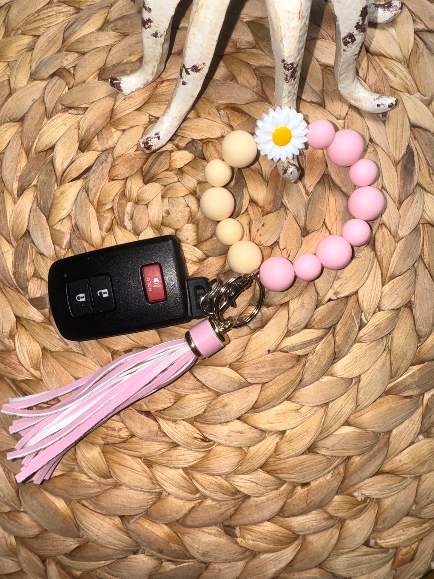 Daisy Tassel Bracelet Keychain